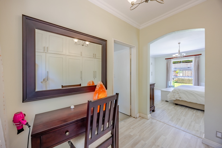 5 Bedroom Property for Sale in Kenilworth Upper Western Cape